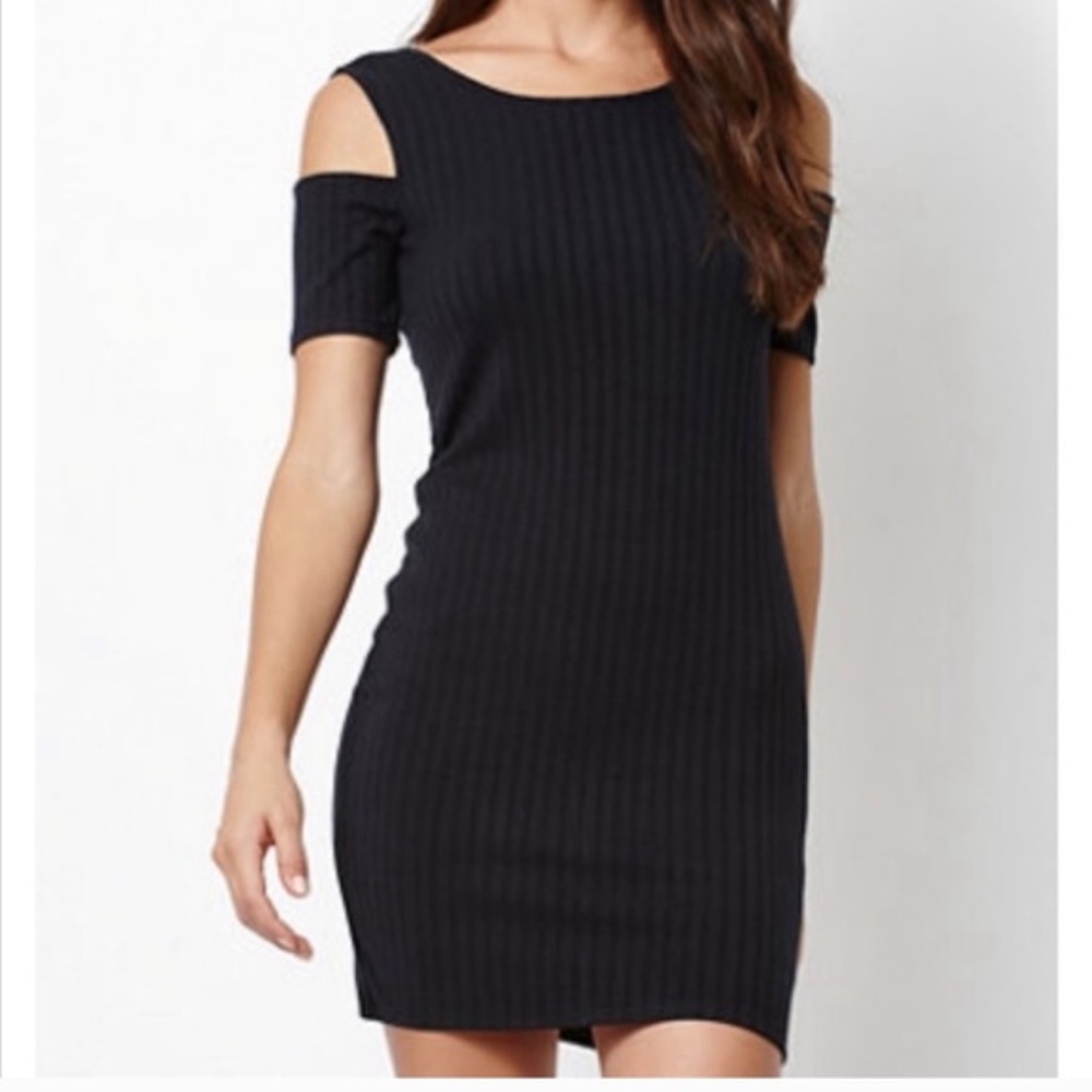 KENDALL KYLIE Black Ribbed Cold Shoulder Dress - S